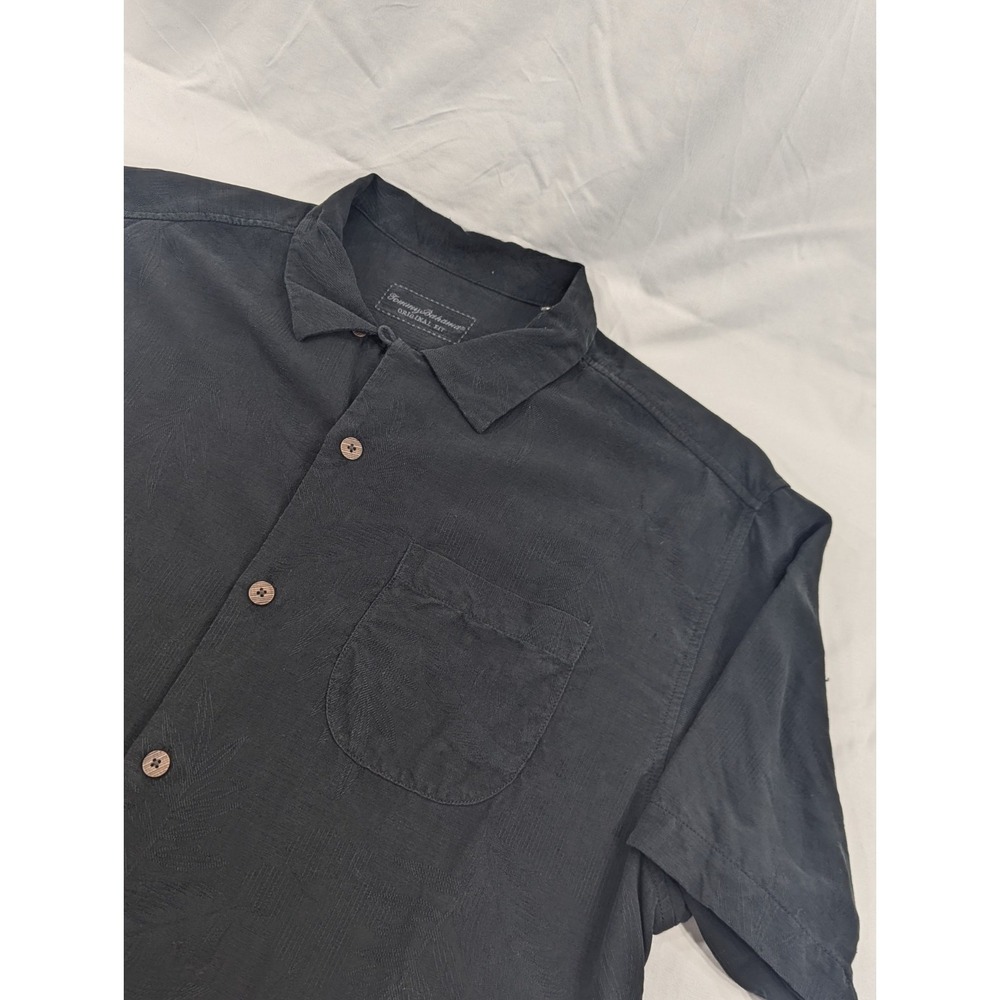 Tommy Bahama Shirt Mend Large Black Textured Leaf 100% Silk Pocket Hawaiian